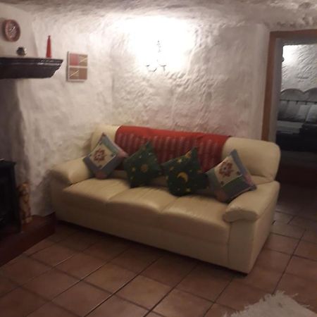 Freila The Welcome Cave מראה חיצוני תמונה